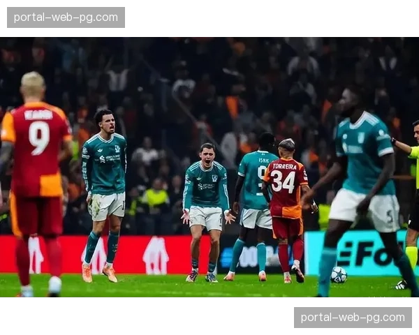 欧足联公布欧冠1-4决赛抽签规则,同联赛球队不再回避 欧足联公布欧冠1-4决赛抽签规则,同联赛球队不再回避