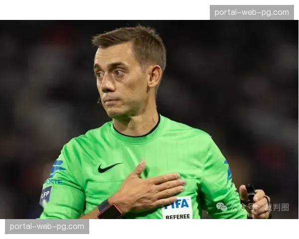 裁判任命:法国名哨图尔平将执法皇马对阵巴黎的焦点战 裁判任命:法国名哨图尔平将执法皇马对阵巴黎的焦点战